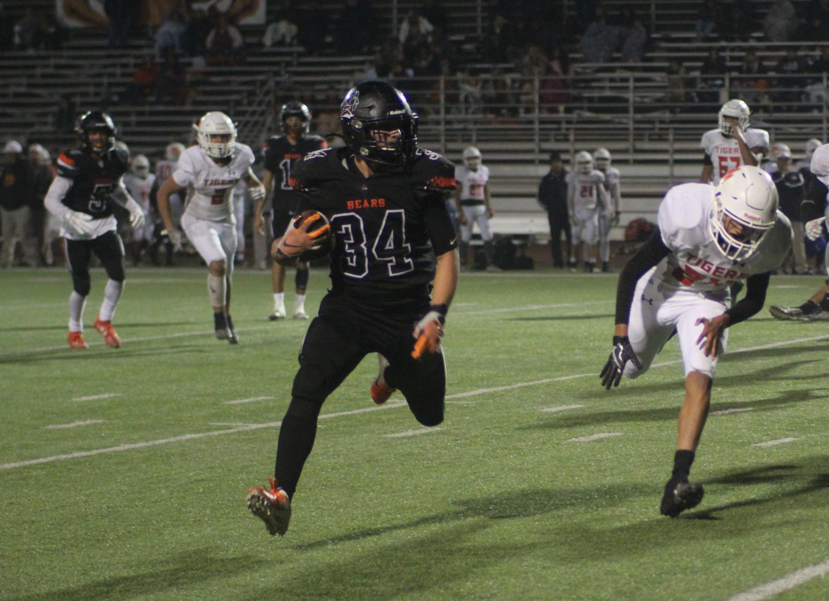 Bears rout Tigers in D-IV quarterfinals